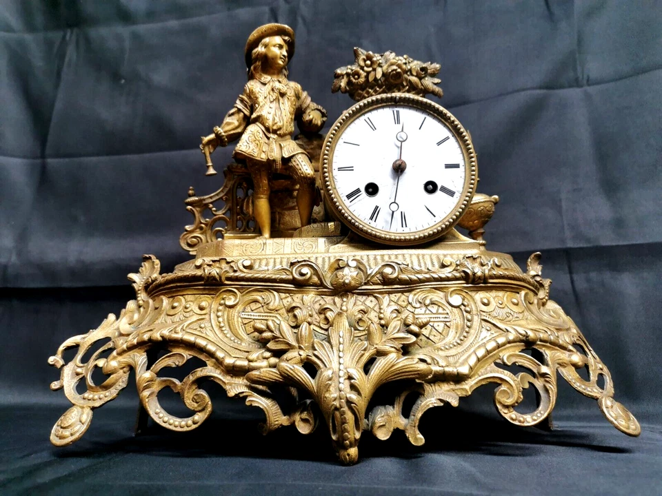 Belle Pendule Horloge ancienne en Bronze doré , voir marquages / signatures ! - Photo 2/4