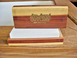 Nice Vintage Atlanta Cutlery Soft Arkansas Sharpening Whet Honing Stone