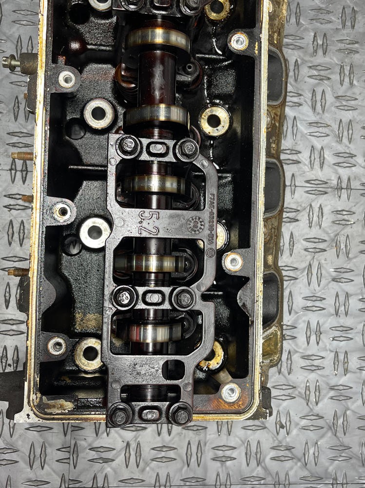 Ford GT 1999-2004 Left Cylinder head