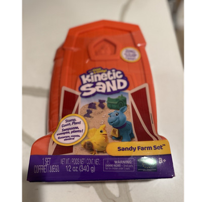 Kinetic Sand Sandy Farm Set 12 oz 2023 Ages 3-7 Recommended Age Range 3+ Years
