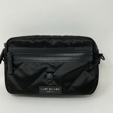 Borsa a tracolla Kurt Geiger London in nylon arcobaleno, nera manca tracolla
