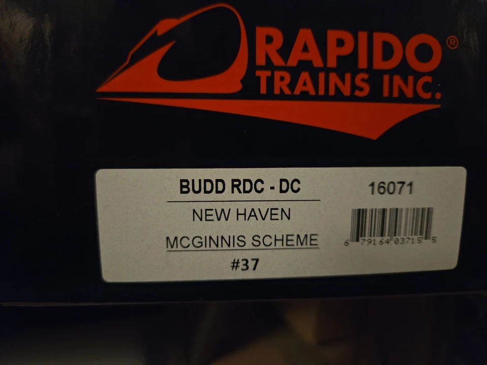 Rapido Trains 16071 Budd RDC-DC New Haven McGinnis Scheme #37 - Image 4 of 4