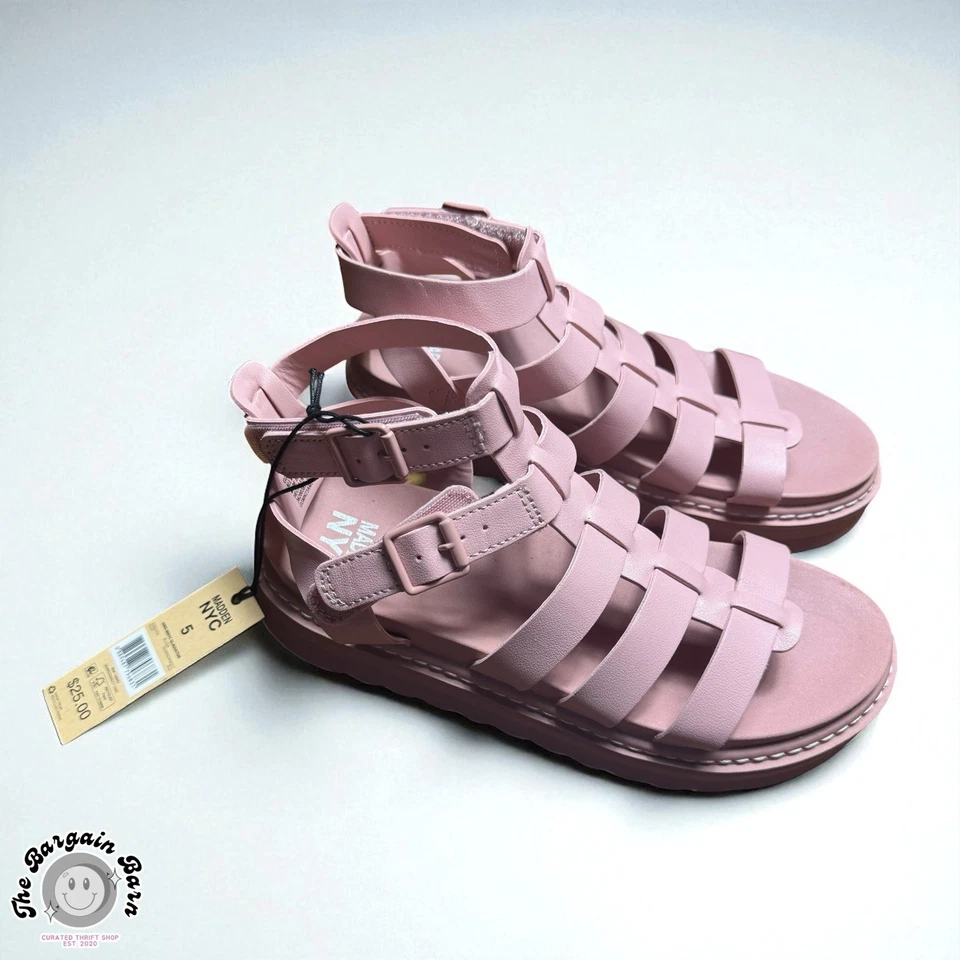 NUEVO CON ETIQUETAS Steve Madden Niñas Sandalias Gladiador Talla 5 Rosa Tirantes NYC Zapatos de Verano Foto 2 de 4