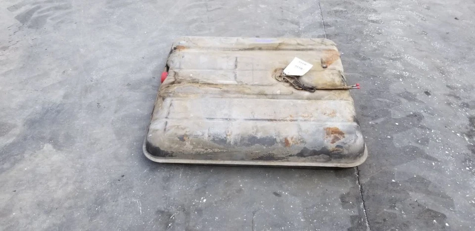 1968 CADILLAC DEVILLE GASOLINE FUEL TANK Foto 2 de 4