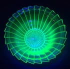 Vintage Jeannette Glass Sierra Pinwheel Green Uranium Glass Fruit Bowl