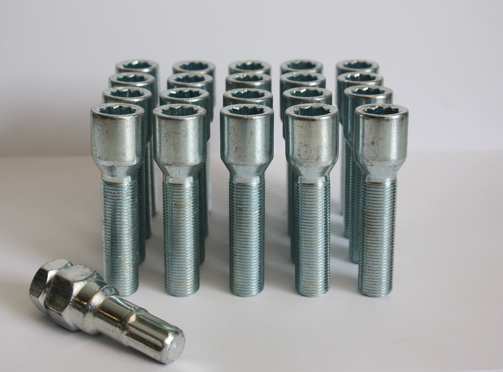 M14 X 1.5 45MM LONG TUNER SLIMLINE ALLOY WHEEL BOLTS FIT FIAT DUCATO