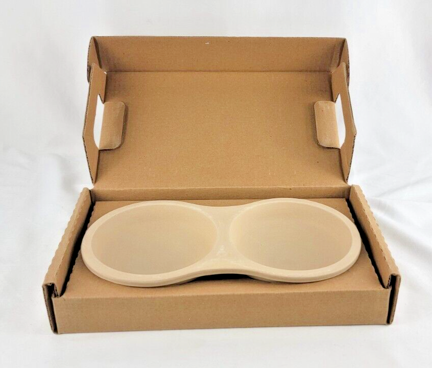 NEW Pampered Chef Microwave Egg Cooker With Manual & Scraper #1372 USA NEW Pampered Chef Microwave Egg Cooker With Manual & Scraper #1372 USA