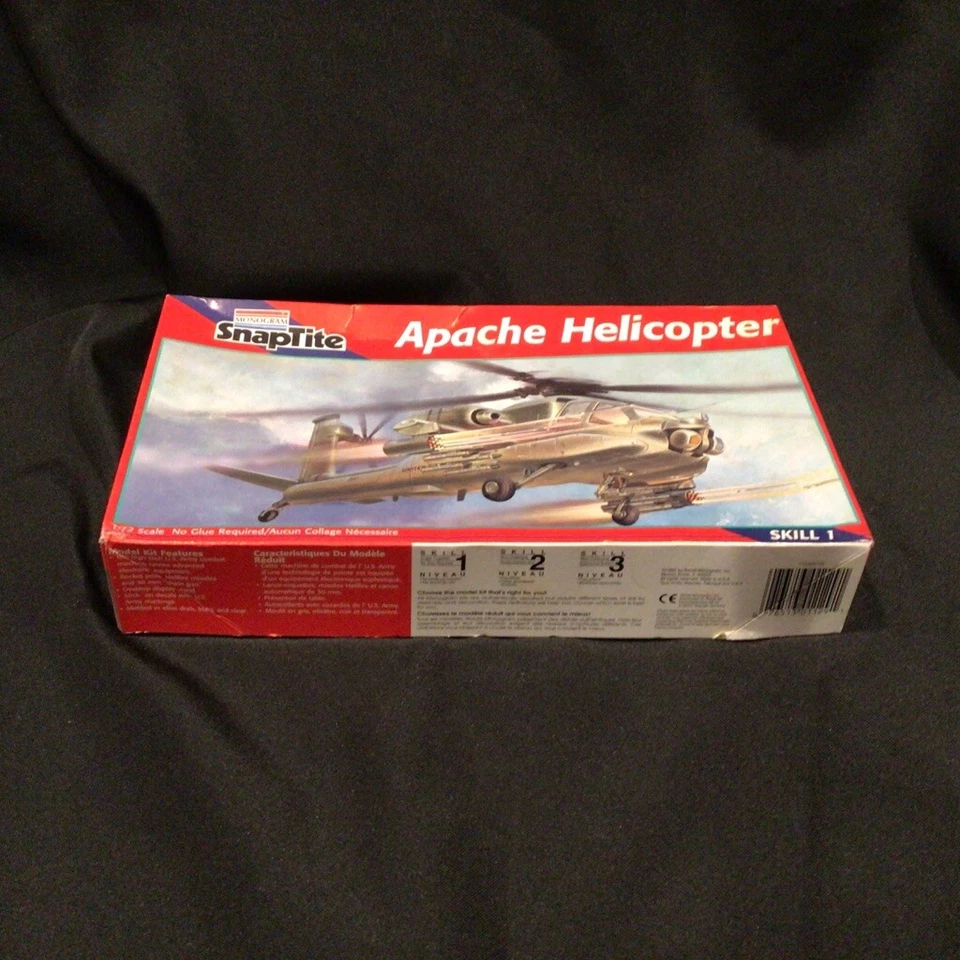 Monogram Snaptite Apache Helicopter 1/72 Scale #1129 (1995) - Image 2 of 4