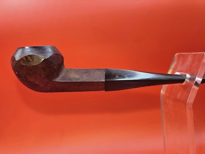 Beautiful carved estate pipe Imported Briar can't find nomenclature