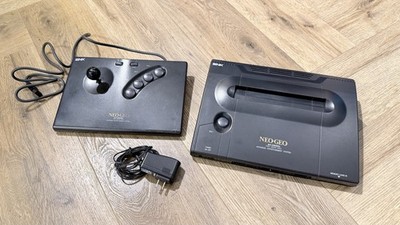 SNK NEO GEO AES Konsole (Japan)   Voll Funktionsfähig! Inkl. 1 Arcade Stick ID-1