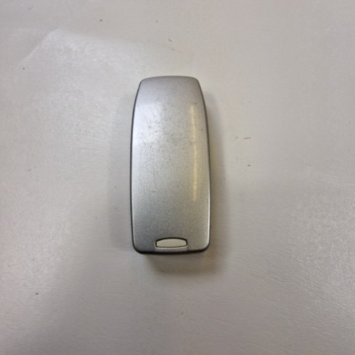 Nokia 3310 Vintage Mobile Phone Retro Collectible - Picture 3 of 8