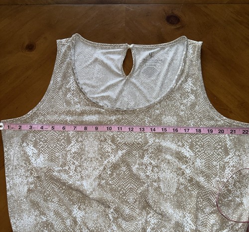 Tuta Juicy Couture XL stampa serpente elasticizzata e cravatta in vita scollo con perline - Foto 16 di 19