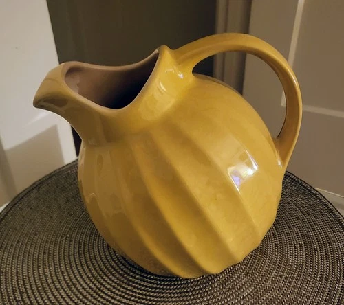 Shawnee Pottery Company Valencia Ice Lip Jug | Yellow
