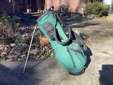 Ping Hoofer Stand  Golf Bag 5 Way Green Black  With Rain Cover  Very Nice