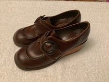 Vintage ES Originals brown solid wood wedge heel buckle cute
