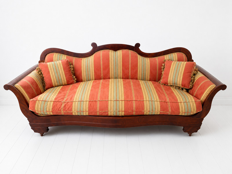 Victorian Antique Style Couch