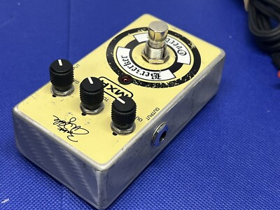 MXR Berzerker Zakk Wylde Signature Overdrive ZW44-B Effects