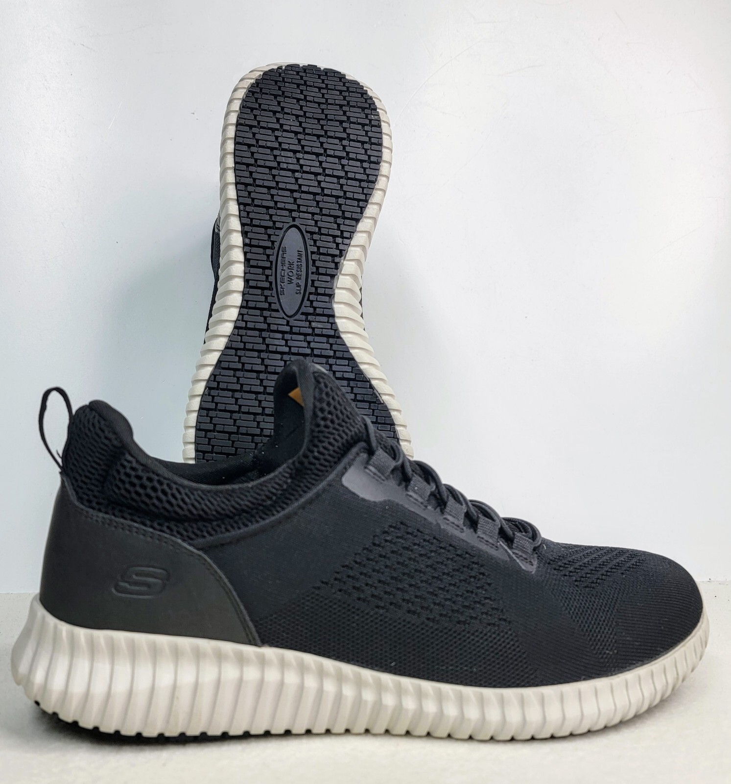 Skechers Shoes Cessnock Mens 10 Sneakers Slip-Resistant Slip on