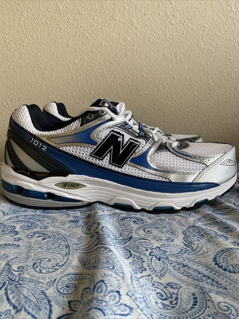 new balance mr1012mc