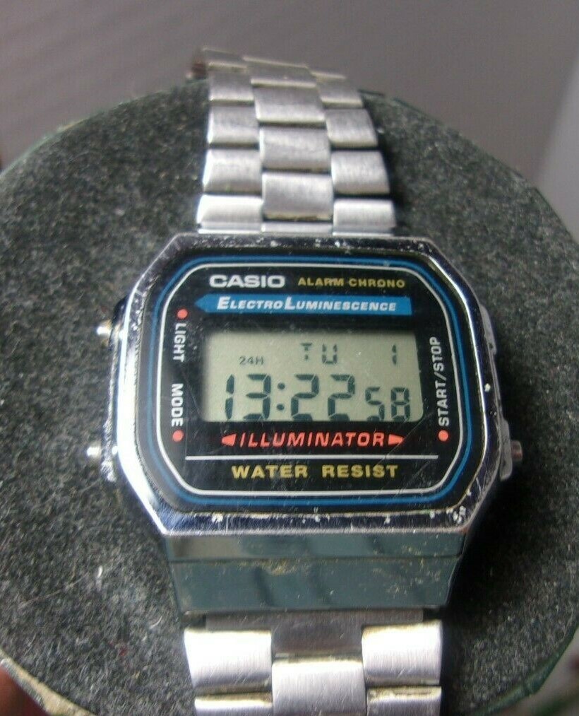Vintage Casio LCD Wrist Watch 1572 A 168 working