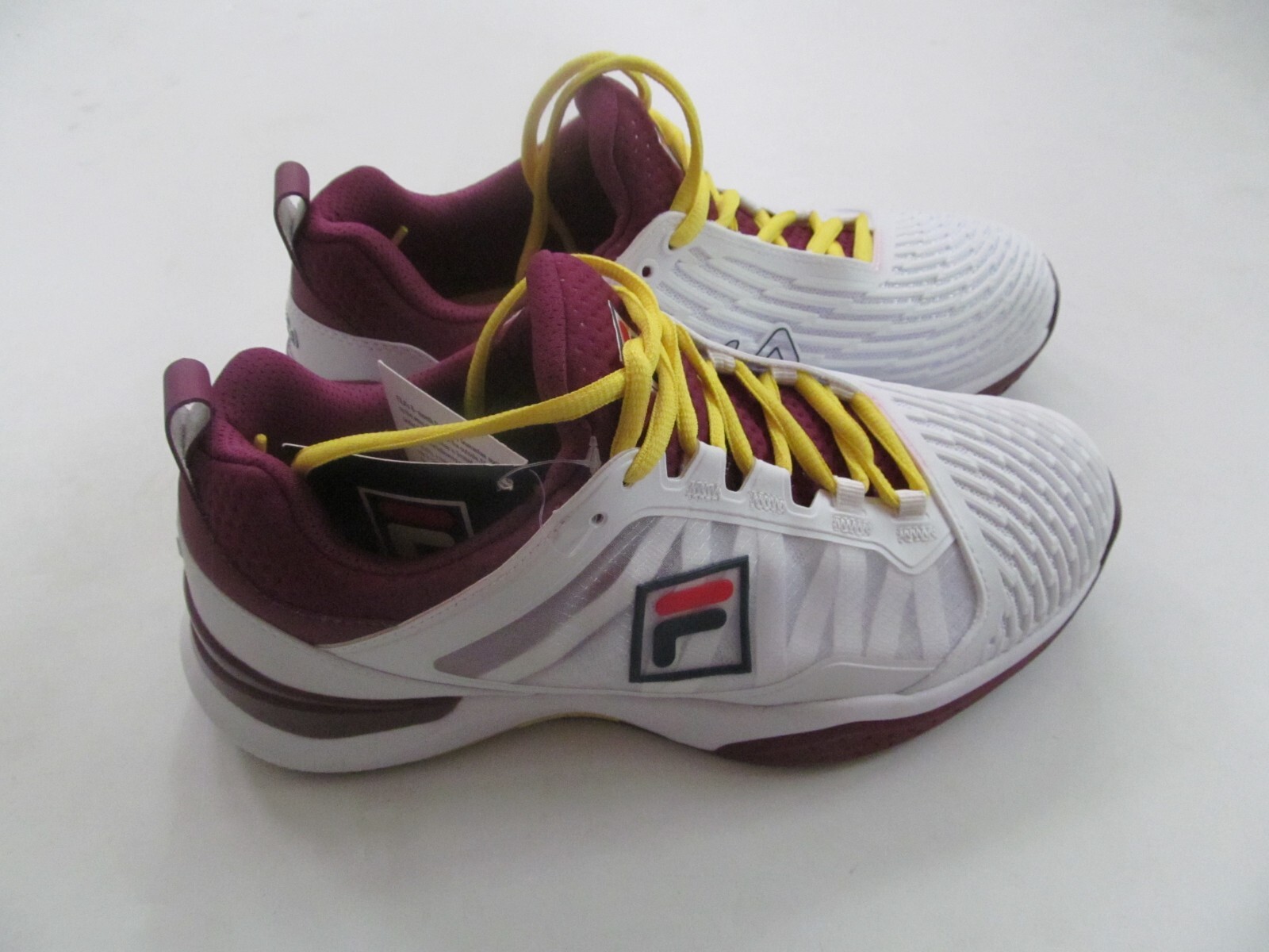 Fila Speedserve Energized Tennis woman white shoes sz 9 Brand New