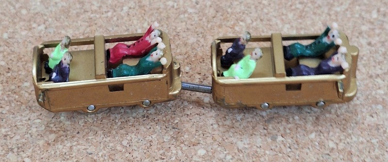 MR CHRISTMAS WORLDS FAIR TORNADO 2 SPRING-ATTACHED ROLLER COASTER CARS VIDEO WOR