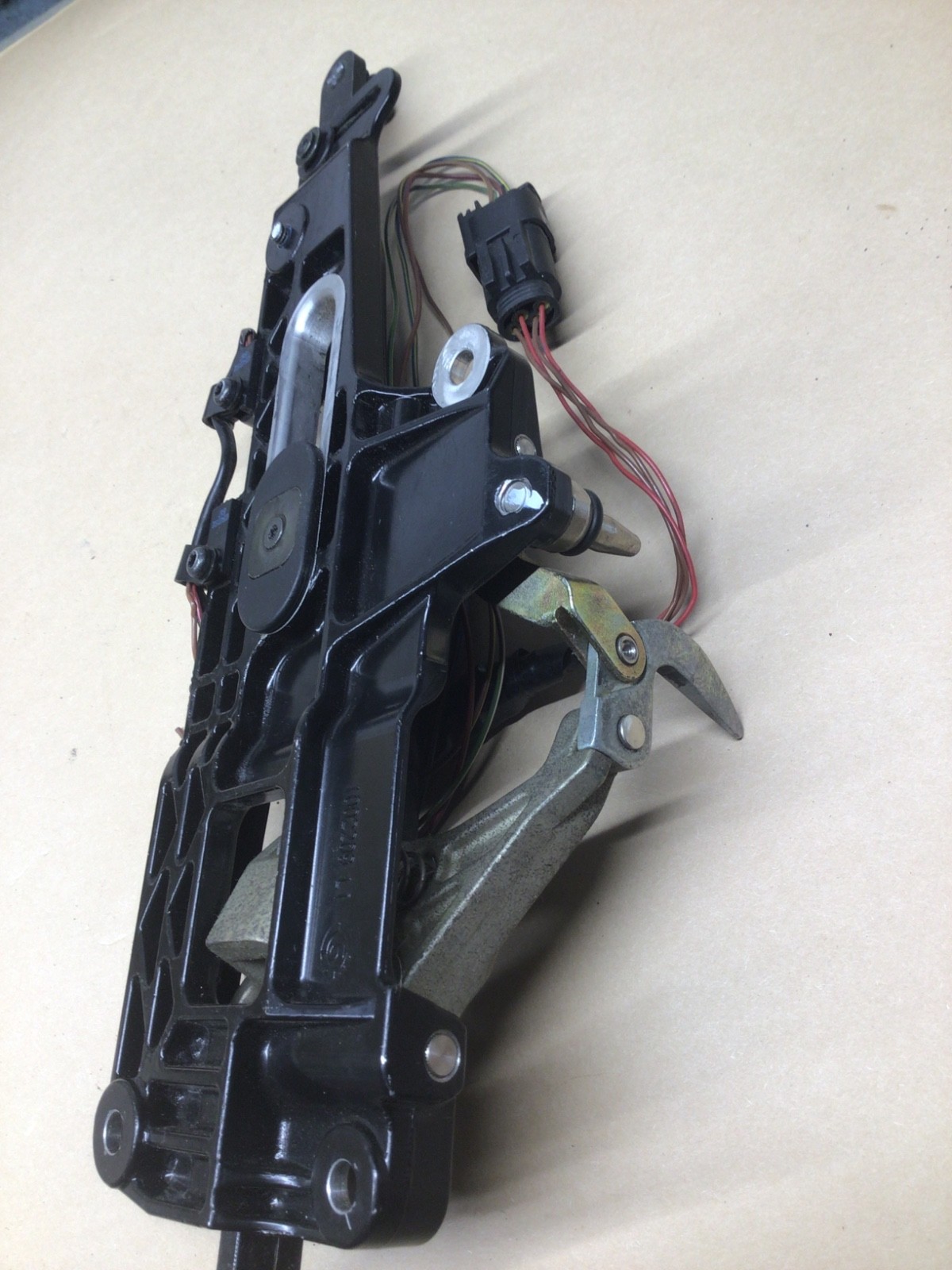 Maserati Turismo Webasto /Gran Cabrio Convertible Top Latch Left Side 1002209 LI