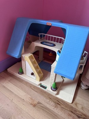 Little Tikes Dollhouse vintage 