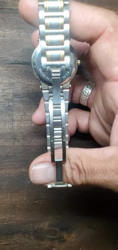 Vintage Gucci 9000M ブラックダイヤル ツートーン SS+GP クォーツ メンズ 腕時計 スイス製 読み取り - 画像11/24