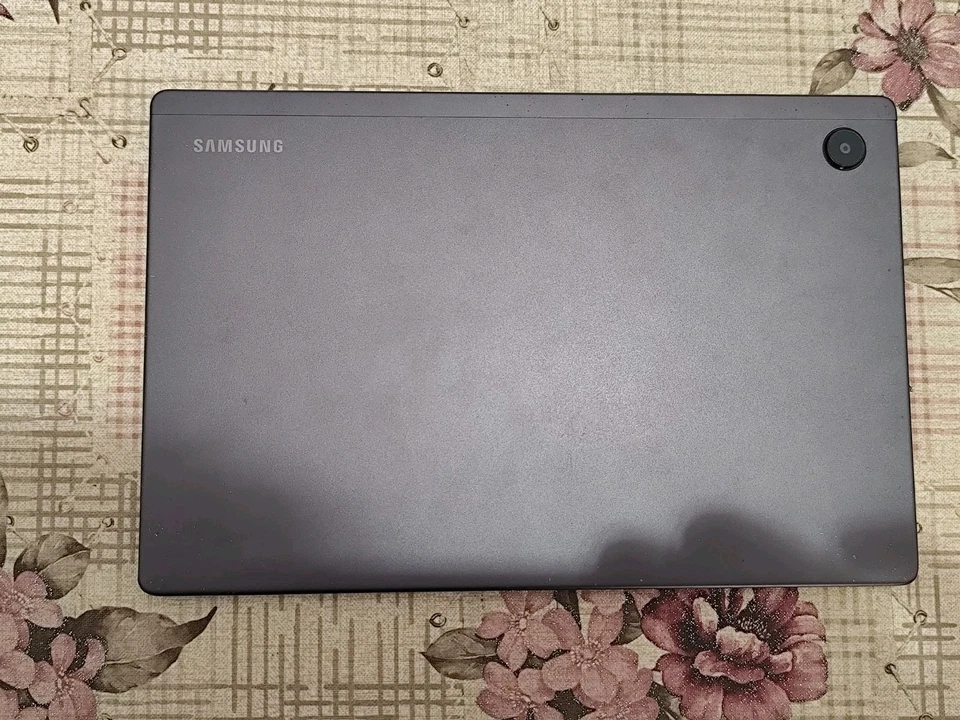 Samsung Galaxy Tab A8 · 64GB · Wi-Fi, foto 2 di 4