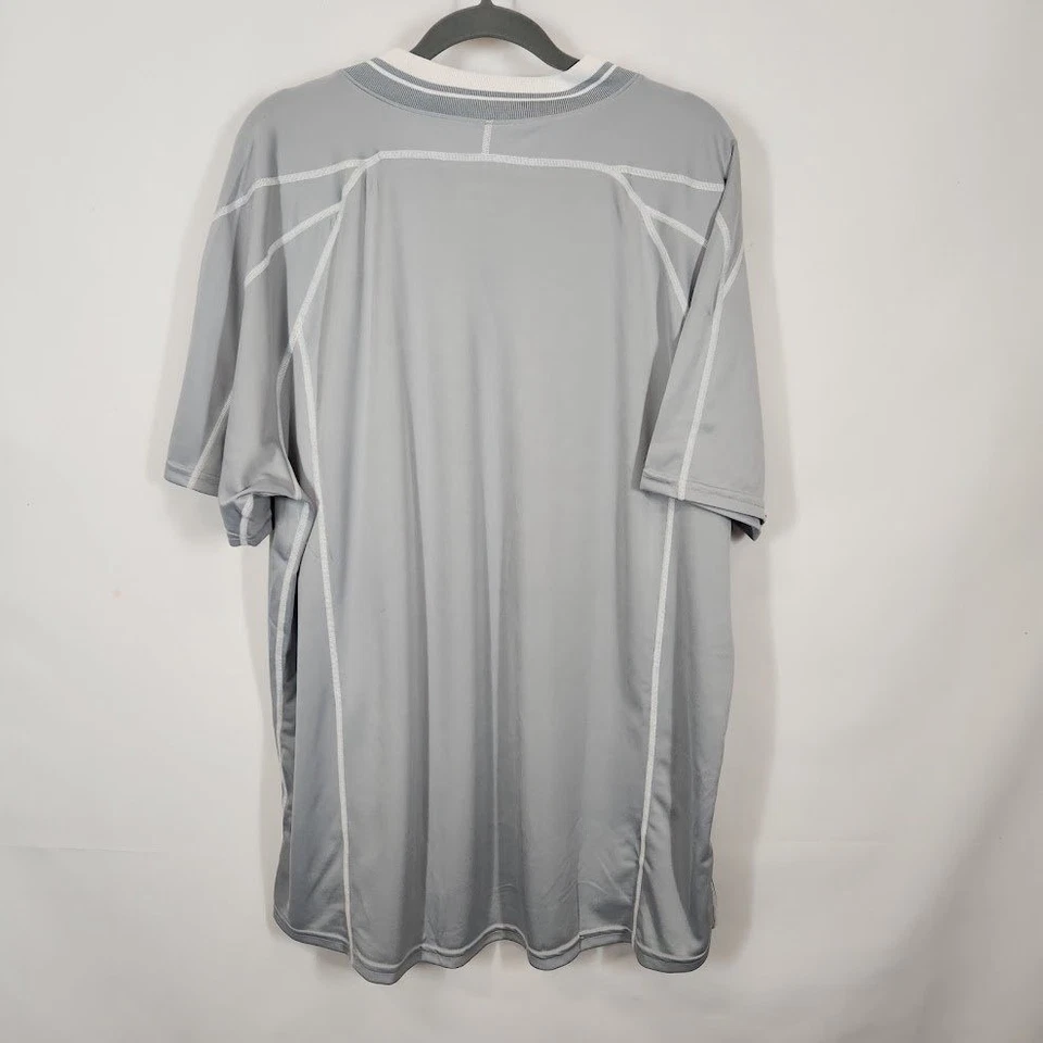 亚瑟士男式灰色短袖运动 T 恤球衣运动服上衣 XL — 第 3/4 张图片