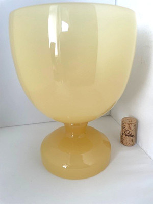 Vase Pokal Glas Murano ''Cenedese'' gelb Uranglas? 1960er/1970er Jahre gut!
