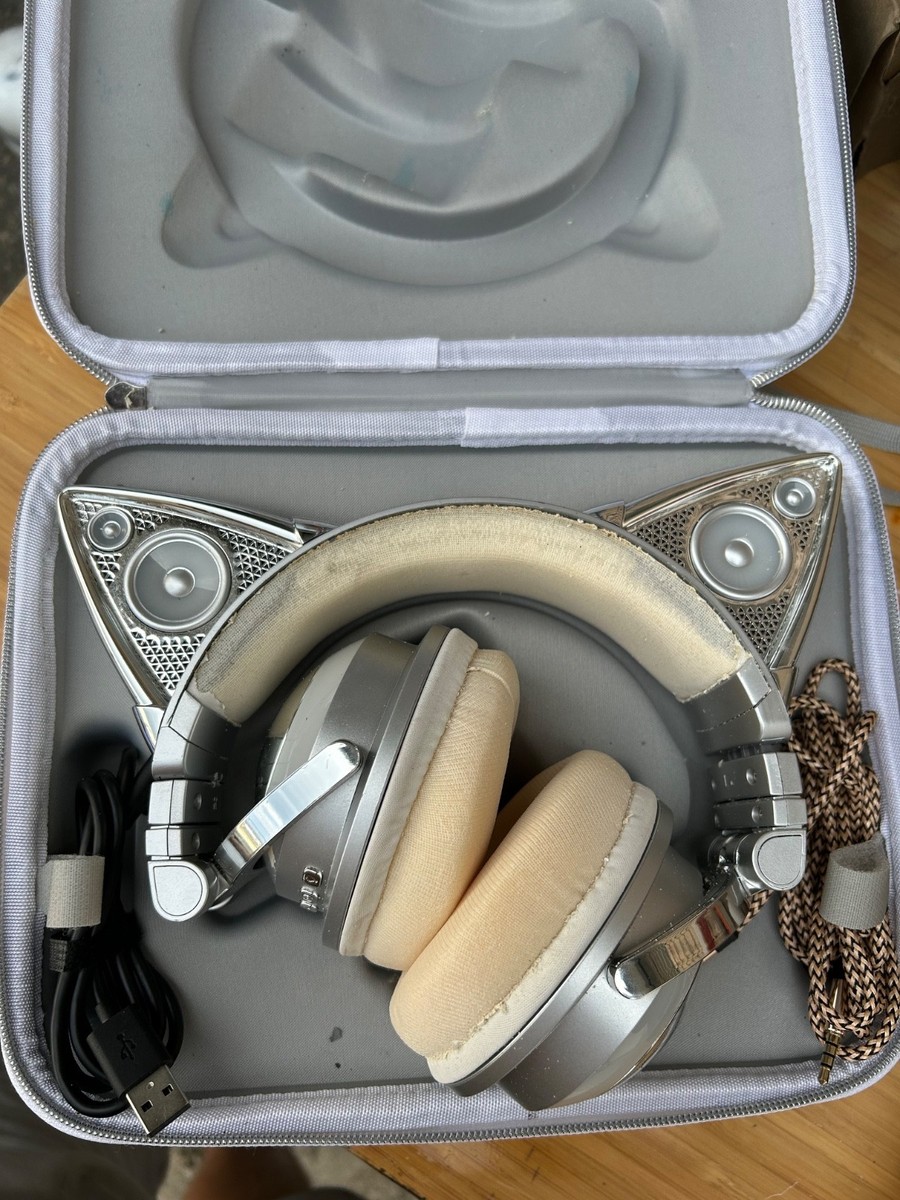 SONY - Ariana Brookstone 320538 Limited Edition Ariana Grande Wireless