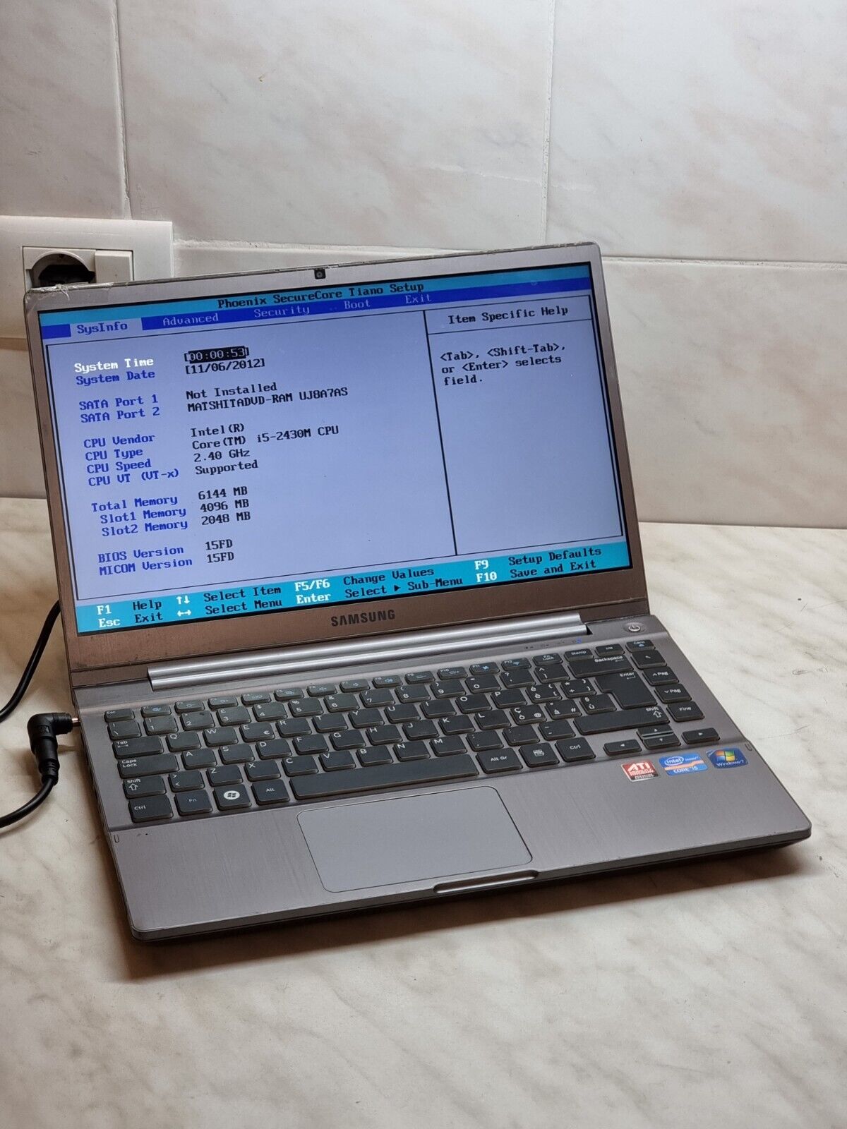 Samsung Laptop Series 7 700z NP700Z3A Intel Core I5