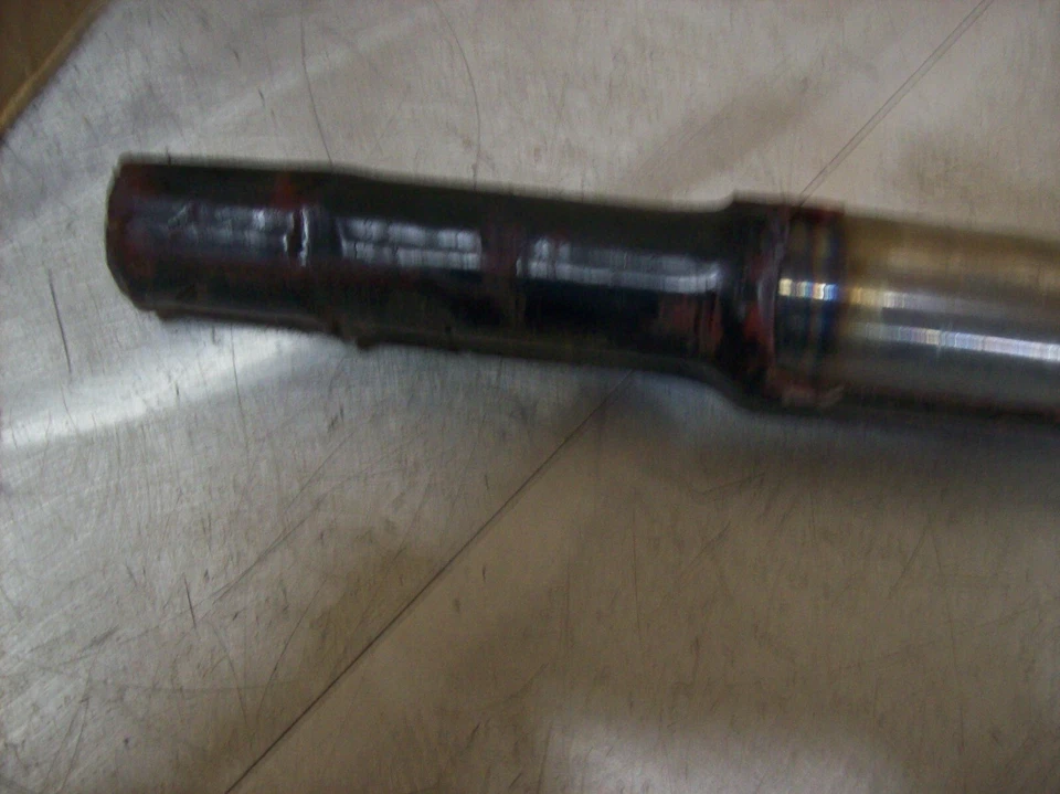 Eixo Kubota original do fabricante com cobertura de cera 70000-02744 - Imagem 3 de 4