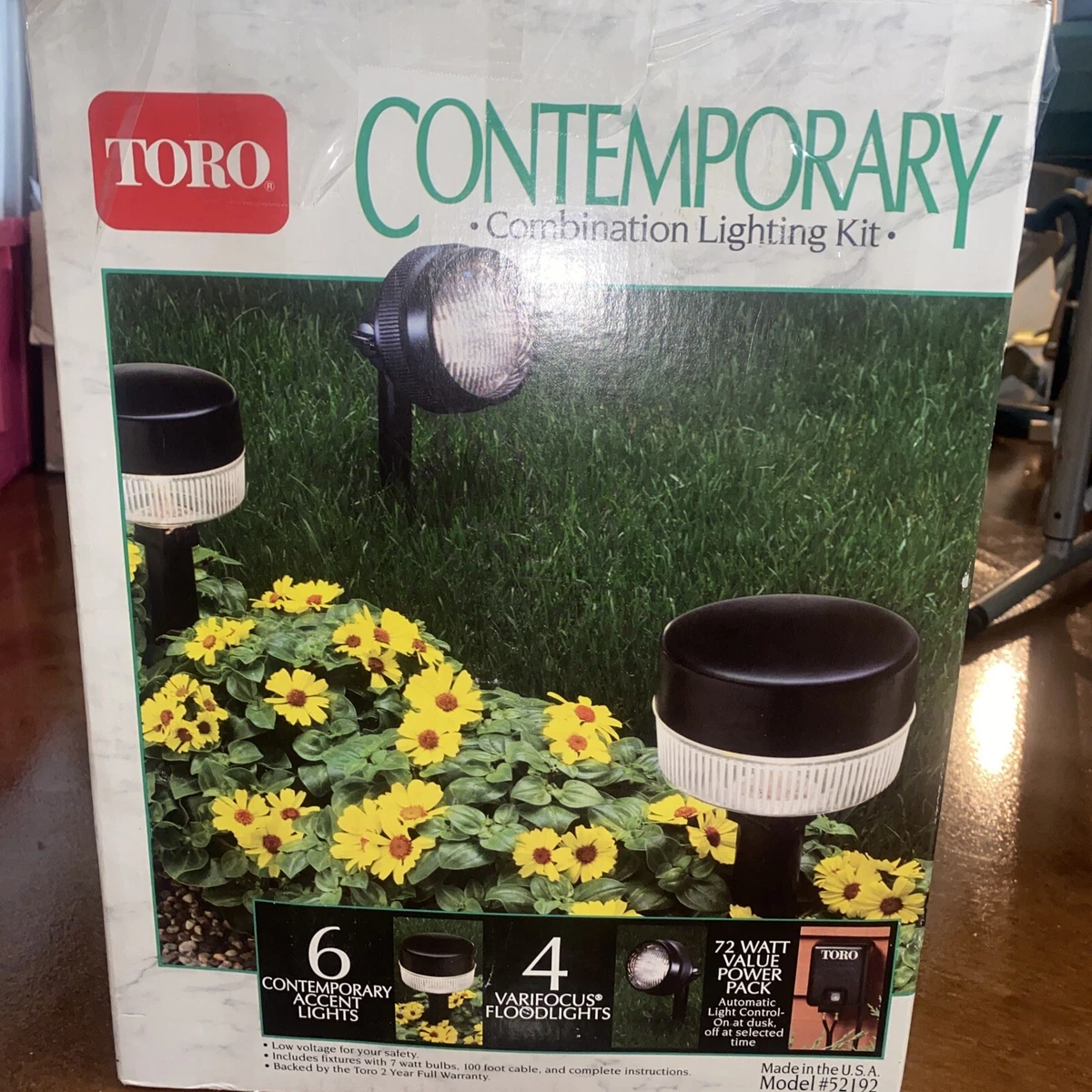 Toro low on sale voltage lighting