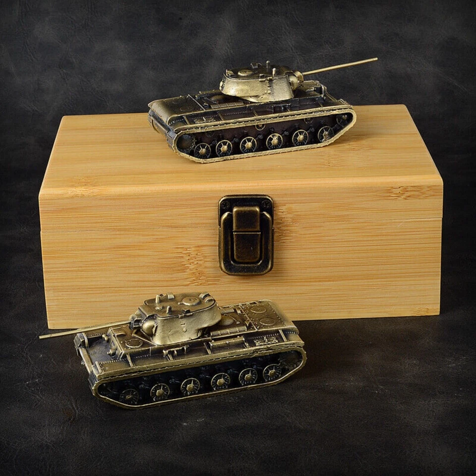 Модель тяжелого танка 1:72 Советский Союз CCCP KV-1 цельнометаллическая бронза - Изображение 2 из 4