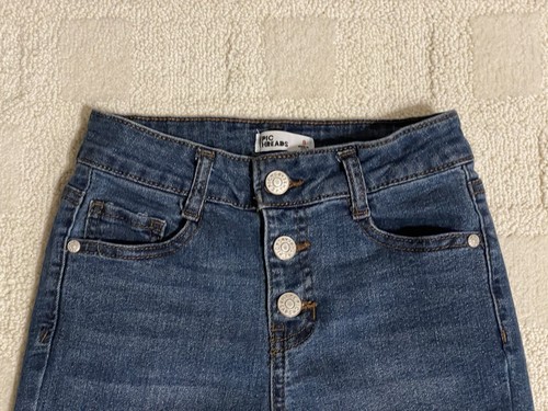 Little Girls Size 8 EPIC THREADS Ankle Straight Frayed-Hem Faded Denim Jeans - Picture 2 of 10