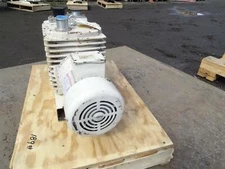Leybold Heraeus  Dual Stage Rotary Vacuum Pump  1.5HP,208-230/460v, D30AC