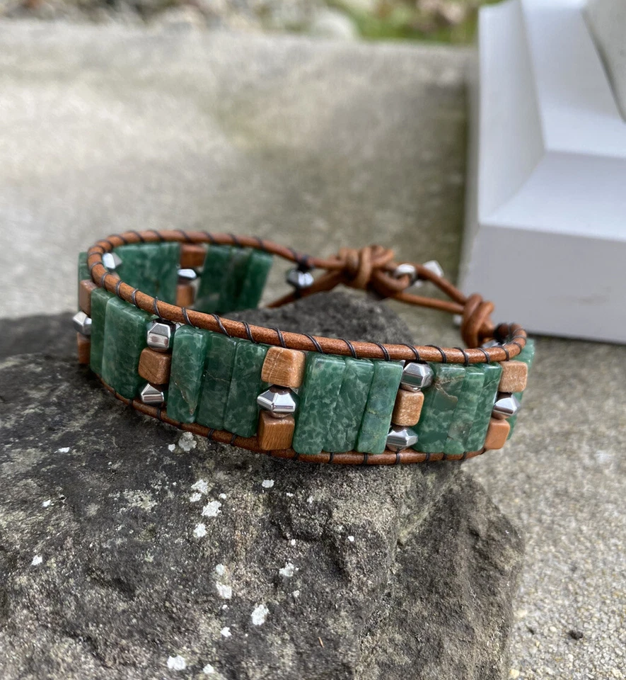 Pulsera envolvente de cuero marrón con cuentas de jade africano para hombre cuentas de madera cierre de palanca Foto 4 de 4