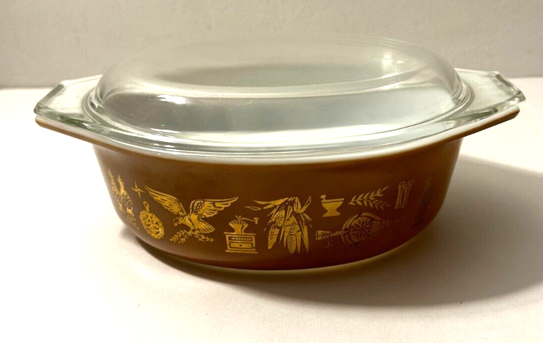 Pyrex Glass #043 Early American Pattern Casserole Dish W/ Lid 1-1/2 Qt