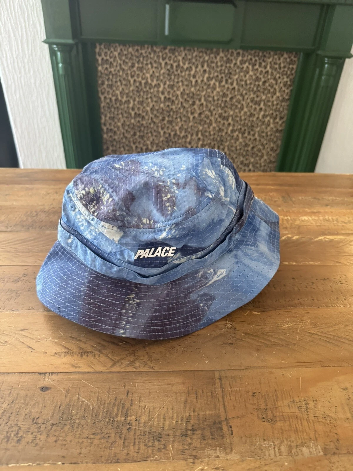 Palace Boonie Bucket Hat S/M BNWT