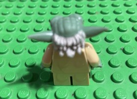 Lego Yoda Clone Wars  Minifigure - Light Bluish Gray Hair SW0219 set (7964)
