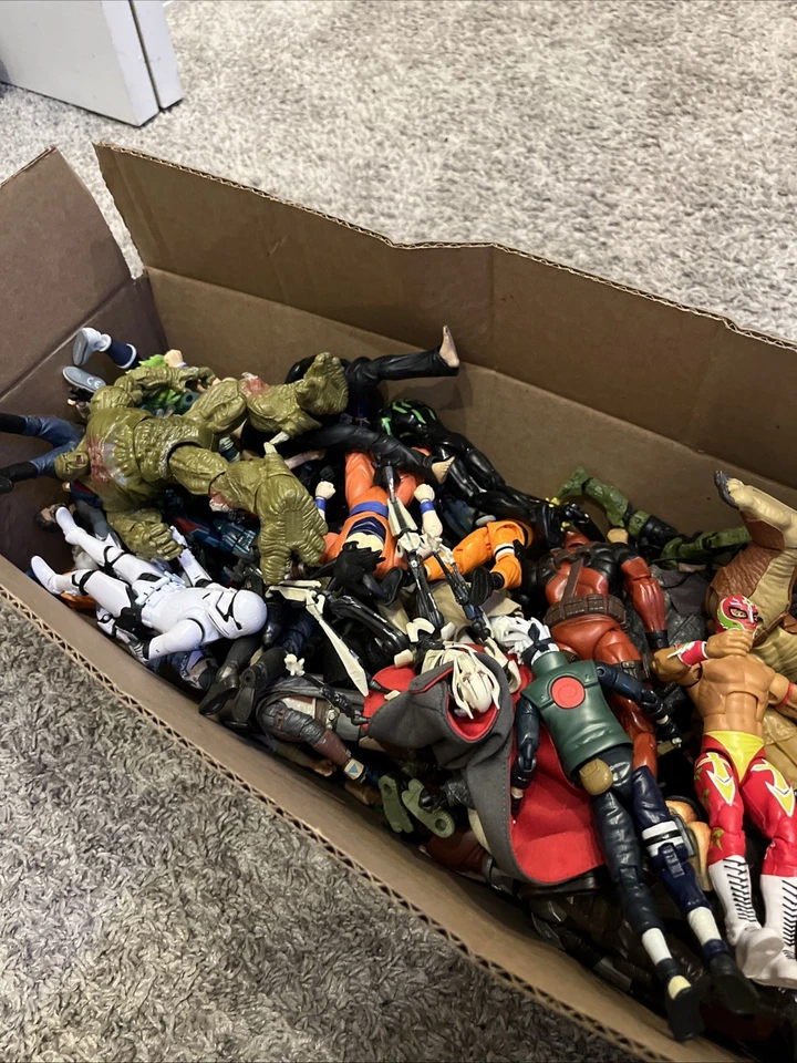 Action Figures - Image 3 of 3