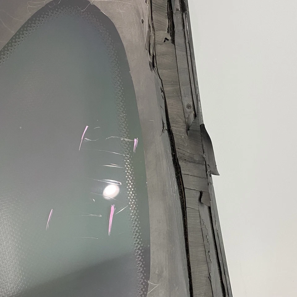 MERCEDES BENZ S600 MAYBACH QUARTER GLASS LEFT REAR 2014 15 16 17 18 19 2020 OEM - Image 4 of 4