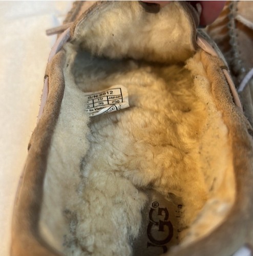 UGG Australia Women Dakota Moccasin Chestnut Slipper US Size 8 Great Condition - Picture 9 of 10