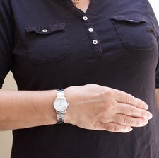 NEW TAG HEUER WOMEN'S CARRERA WRISTWATCH WITH MOP DIAL WV1415.BA0793 8