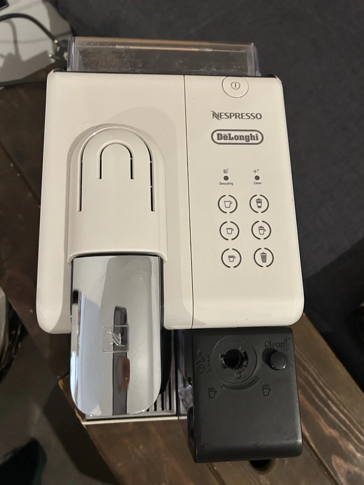 DeLonghi Lattissima One, Foto 1 von 4