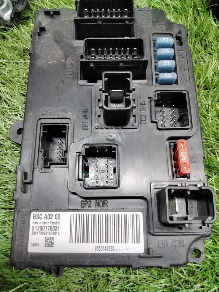 KIT CHIAVI CENTRALINA MOTORE PER PEUGEOT 407 Coupé 5WS40167H-T Diesel 2.0 (06>) - Immagine 3 di 4