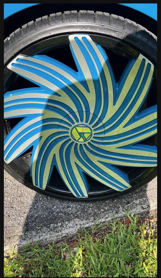 24inch Azara 255/25/24 Front Back 275/25/24 - Image 4 of 4